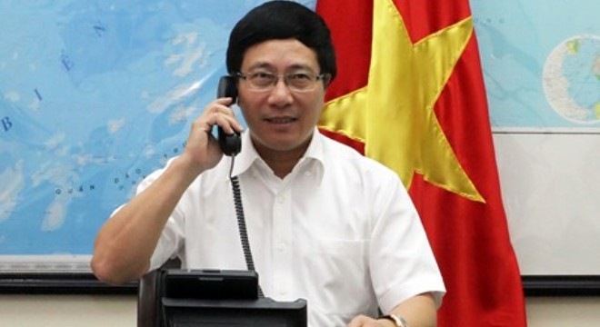 ຮອງນາຍົກລັດຖະມົນຕີ ຟ້າມບິ່ງມິງ ໂອ້ລົມທາງ ໂທລະສັບກັບລັດຖະມົນຕີການຕ່າງປະເທດຝລັ່ງ